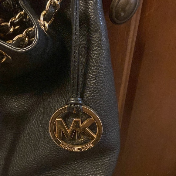 Michael Kors black and gold bag - Picture 4 of 9
